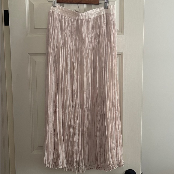 Roz & Ali Cream Crepey  Pleated Skirt Woman Size 1X - Picture 1 of 10